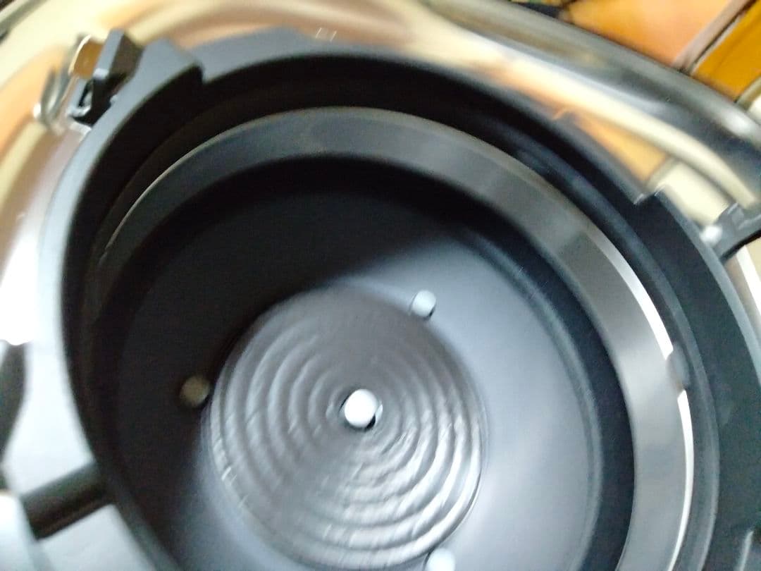 未使用品タイガー炊飯器 3.5合 土鍋圧力IH ブラック JRX-T060KT