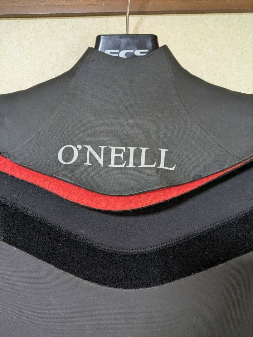 O'NEILL SUPERFREAK ドライスーツ ブラック