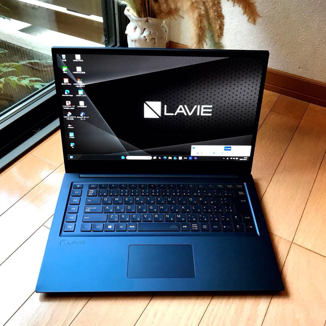 美品LaVieVEGA LV750/R【有機ELUltraHD4Kディスプレイ】