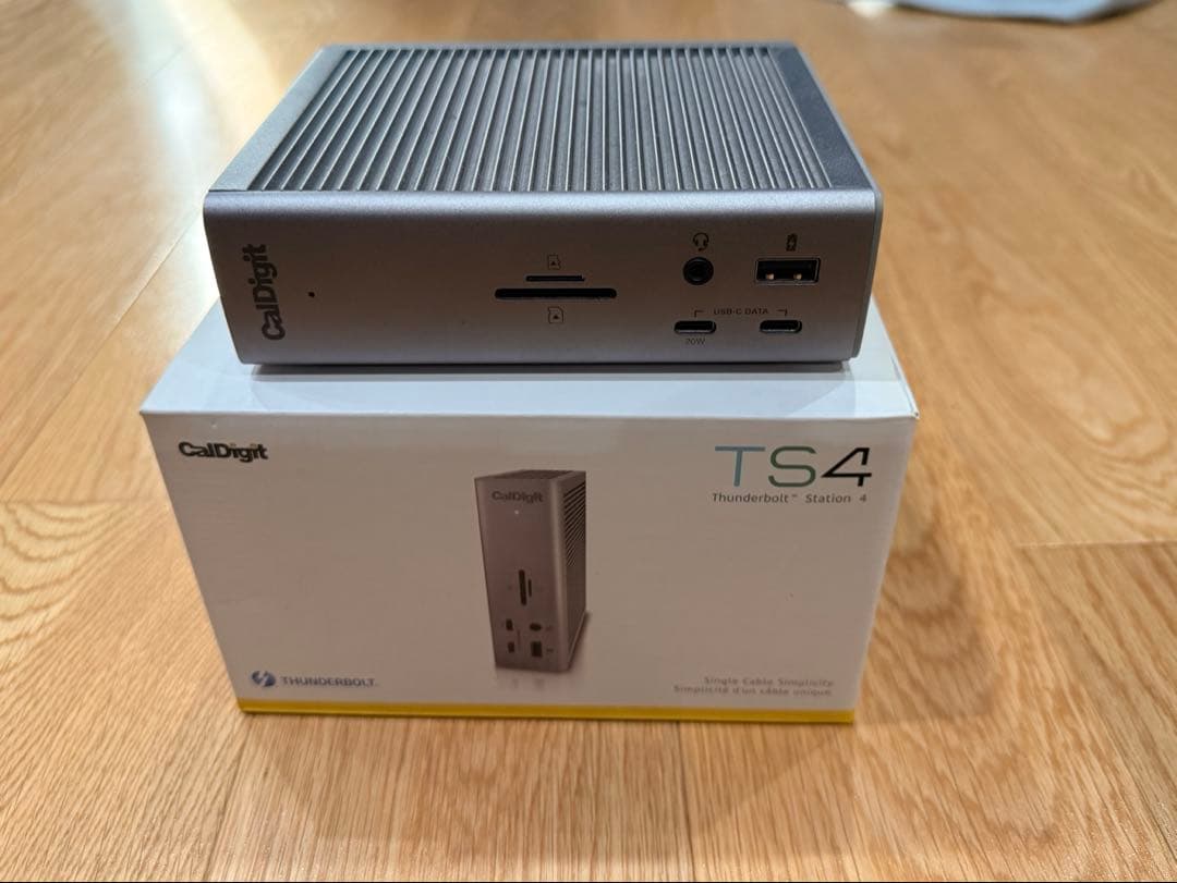 CalDigit TS4 Thunderbolt 4 ドック