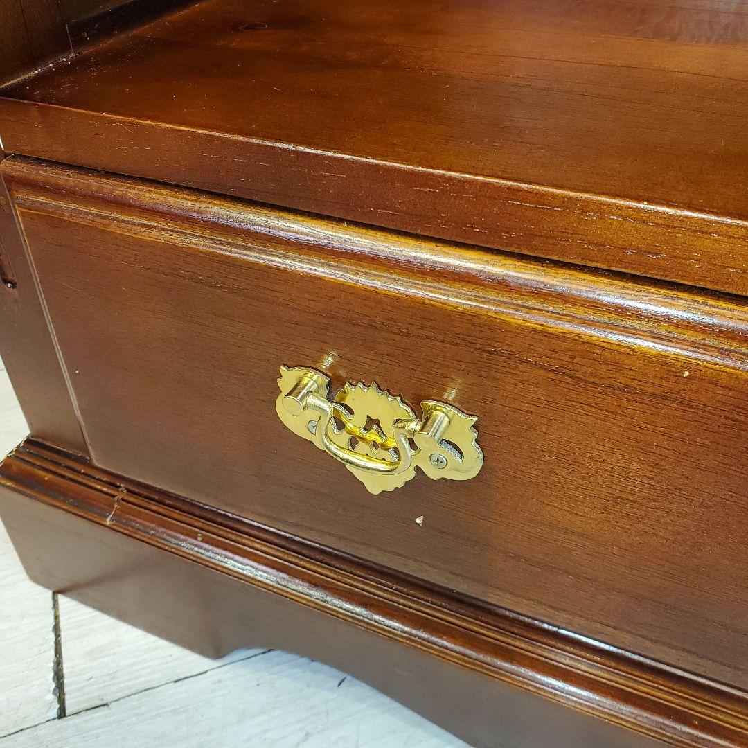 アンティークブックシェルフ　棚板高さ調節可能　本棚　ヴィンテージ