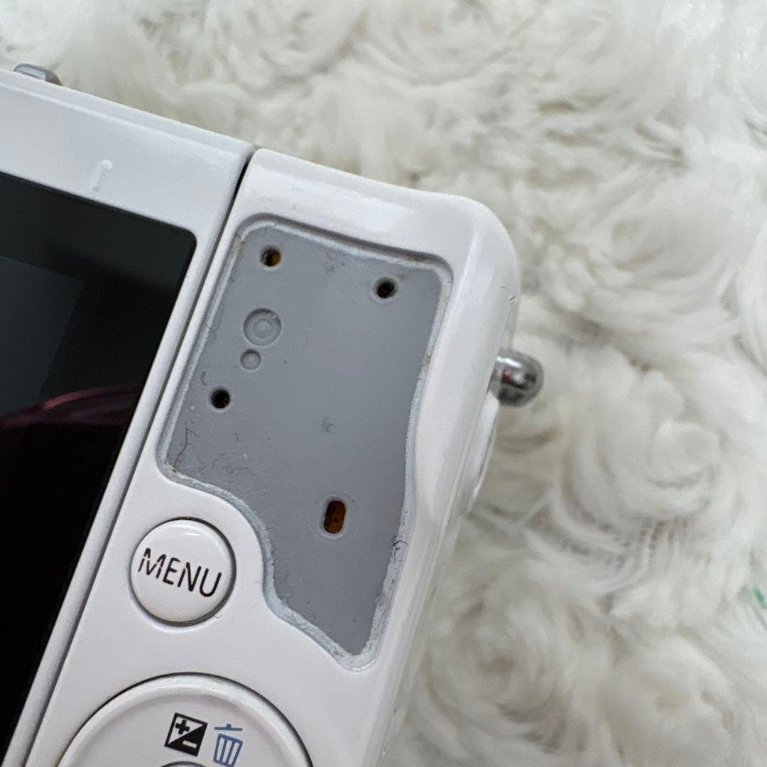 ジャンク キヤノン EOS M10 カメラ本体ボディ、充電器、バッテリー