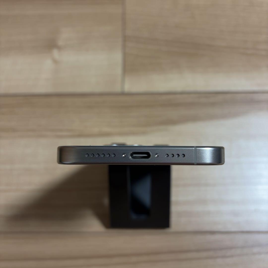 バッテリー100% iPhone15 Pro Max 256GB ナチュラル