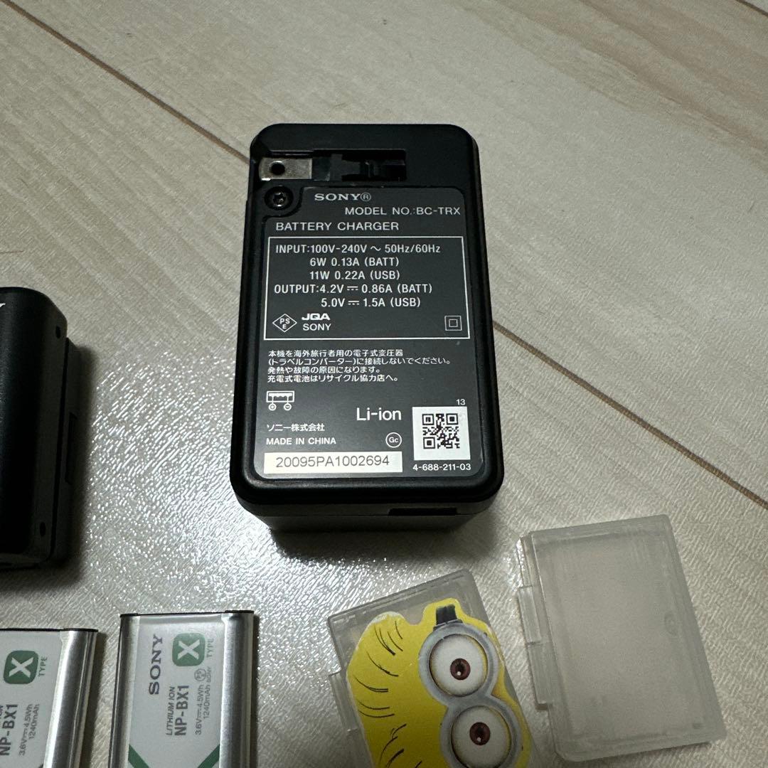 SONY ZV-1 バッテリー3つ　充電器付き　【箱無し】