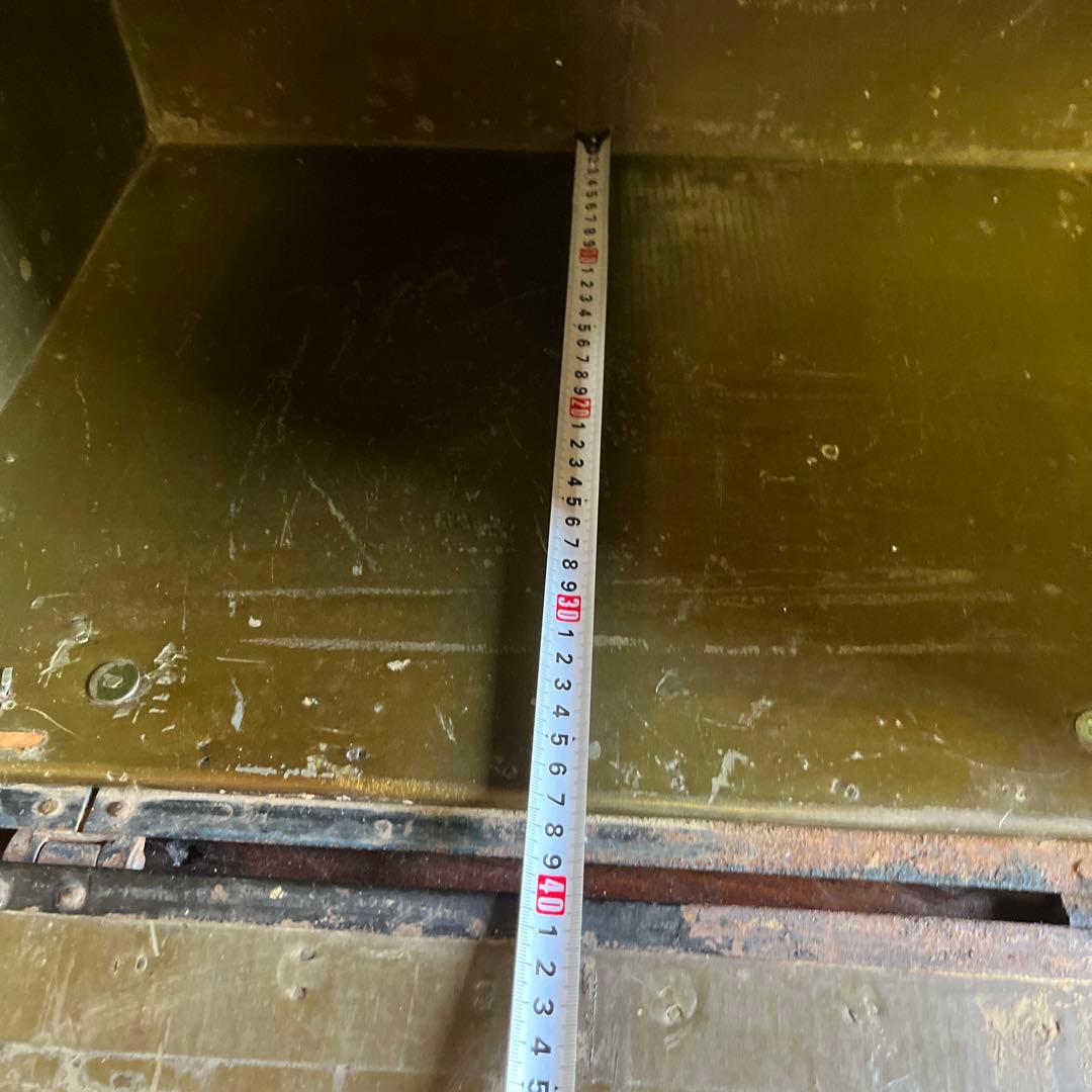 ヴィンテージ金属製　軍？ボックス