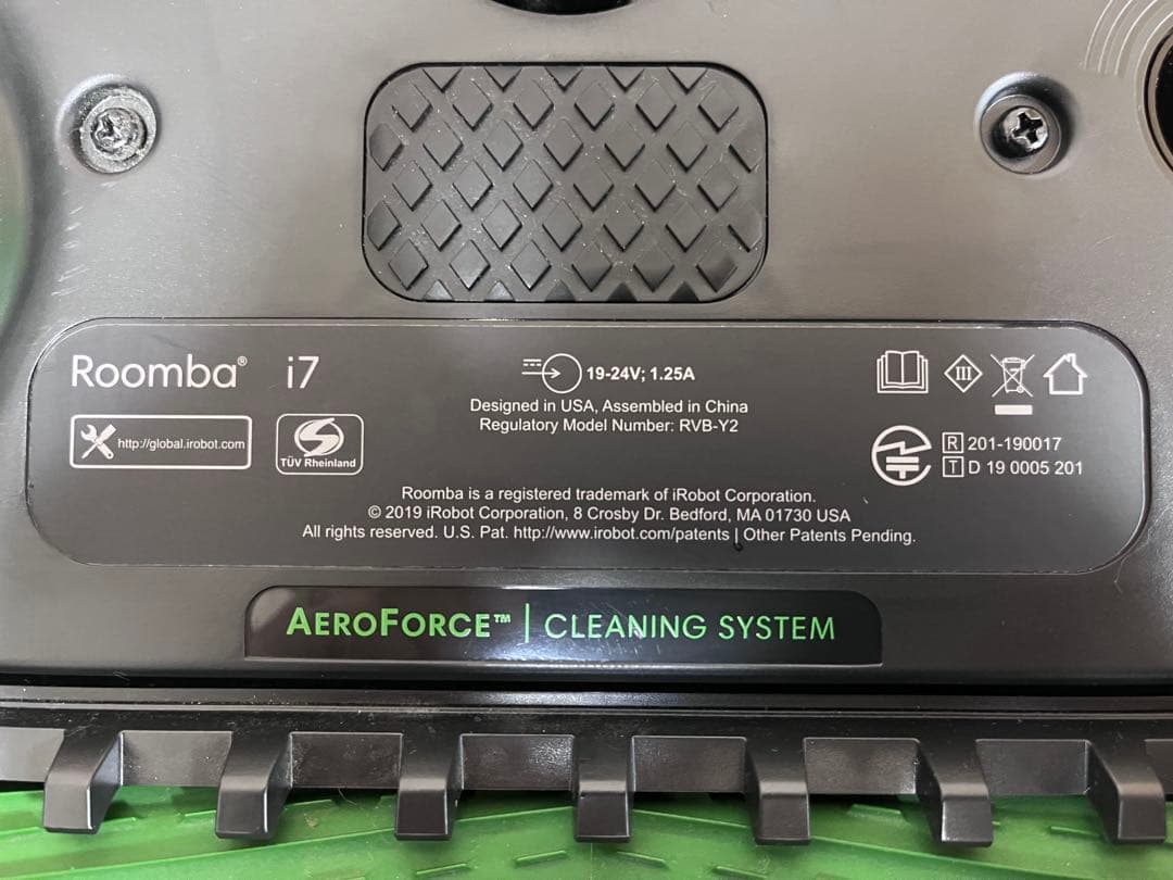 ロボット掃除機　ルンバ　Roomba i7