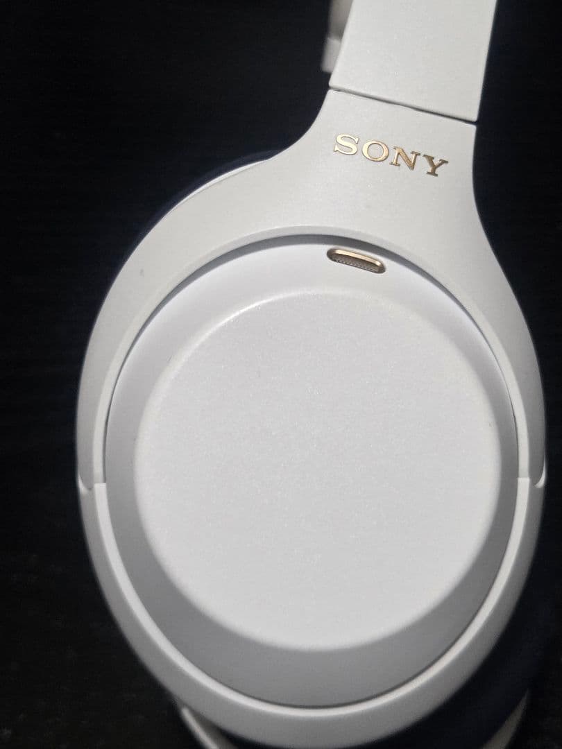 SONY ヘッドホン WH-1000XM4 LIMITED EDITION（白）