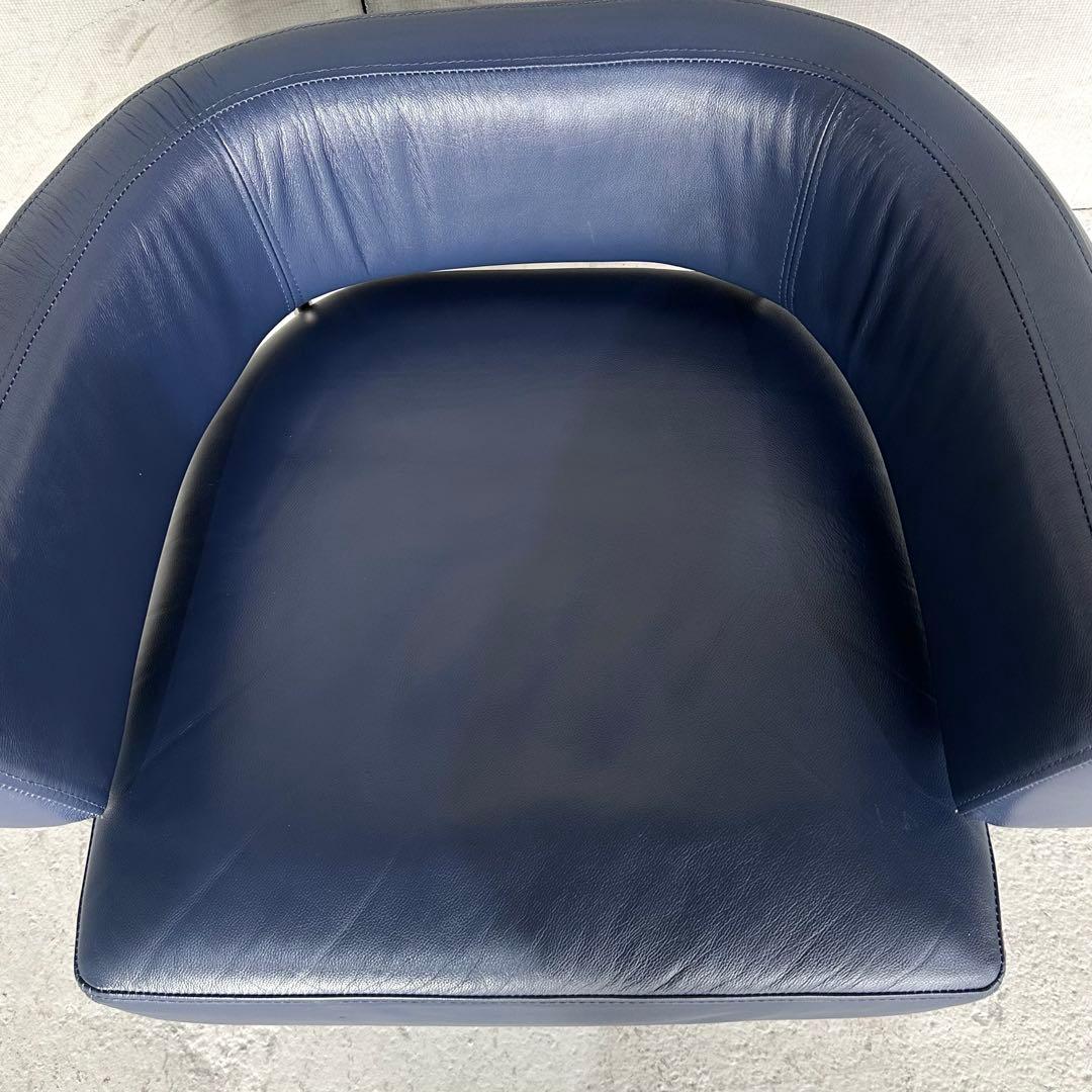 合皮クラブチェア◎ モダンデザインラウンジチェア／低座面／店舗・サロン・書斎