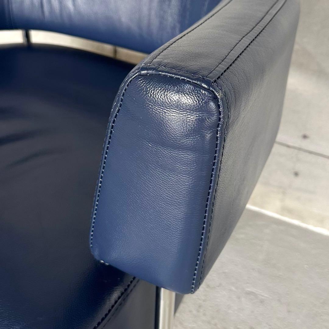 合皮クラブチェア◎ モダンデザインラウンジチェア／低座面／店舗・サロン・書斎