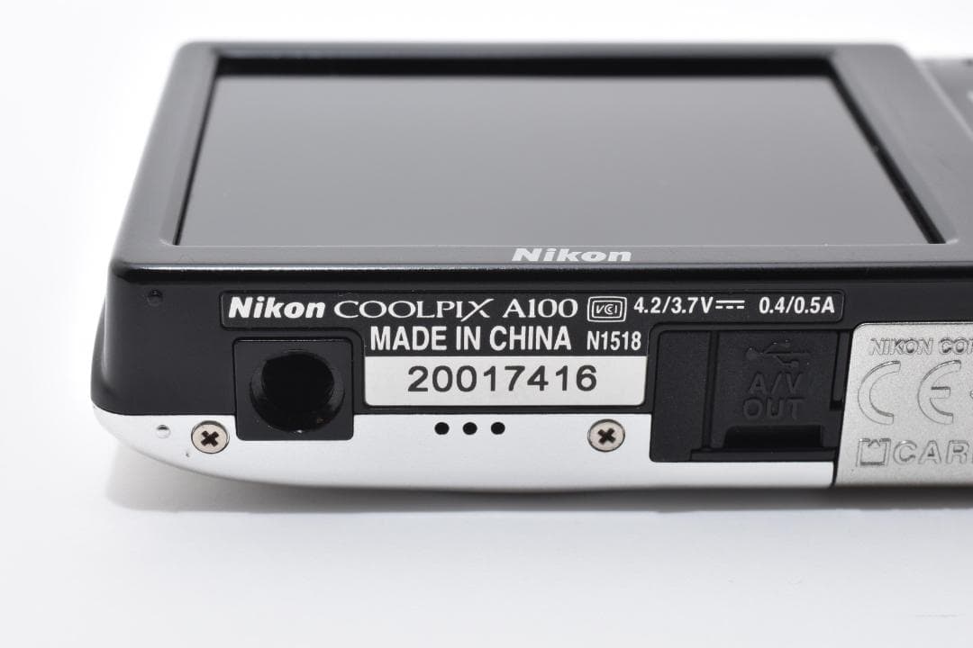 超美品 ニコン COOLPIX A100 コンパクトデジタルカメラ シルバー