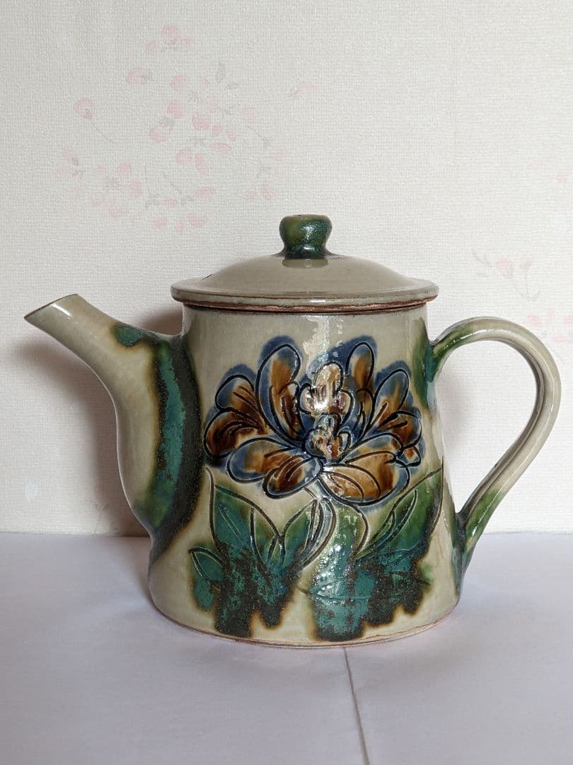 ♦民藝 琉球焼 緑釉流し掛け 箆彫り 草花文 水注 ポット 沖縄 やちむん骨董品