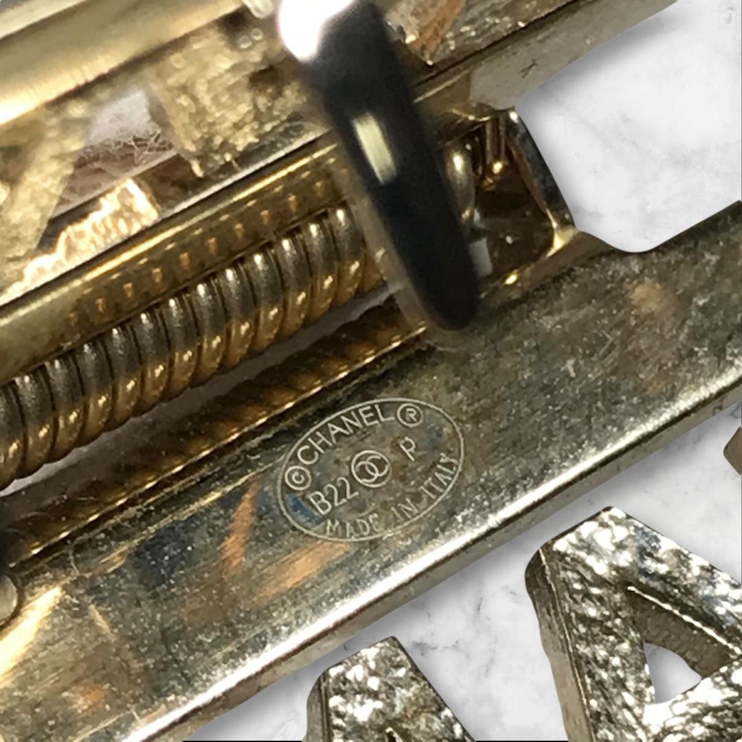 美品 シャネル ロゴ ヘアクリップ バレッタ B22 P ヘアーアクセサリー 箱