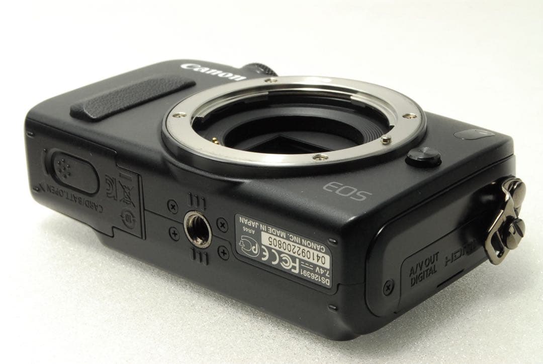 Canon EOS M ❤️レンズキット キヤノン ミラーレス 一眼レフ カメラ