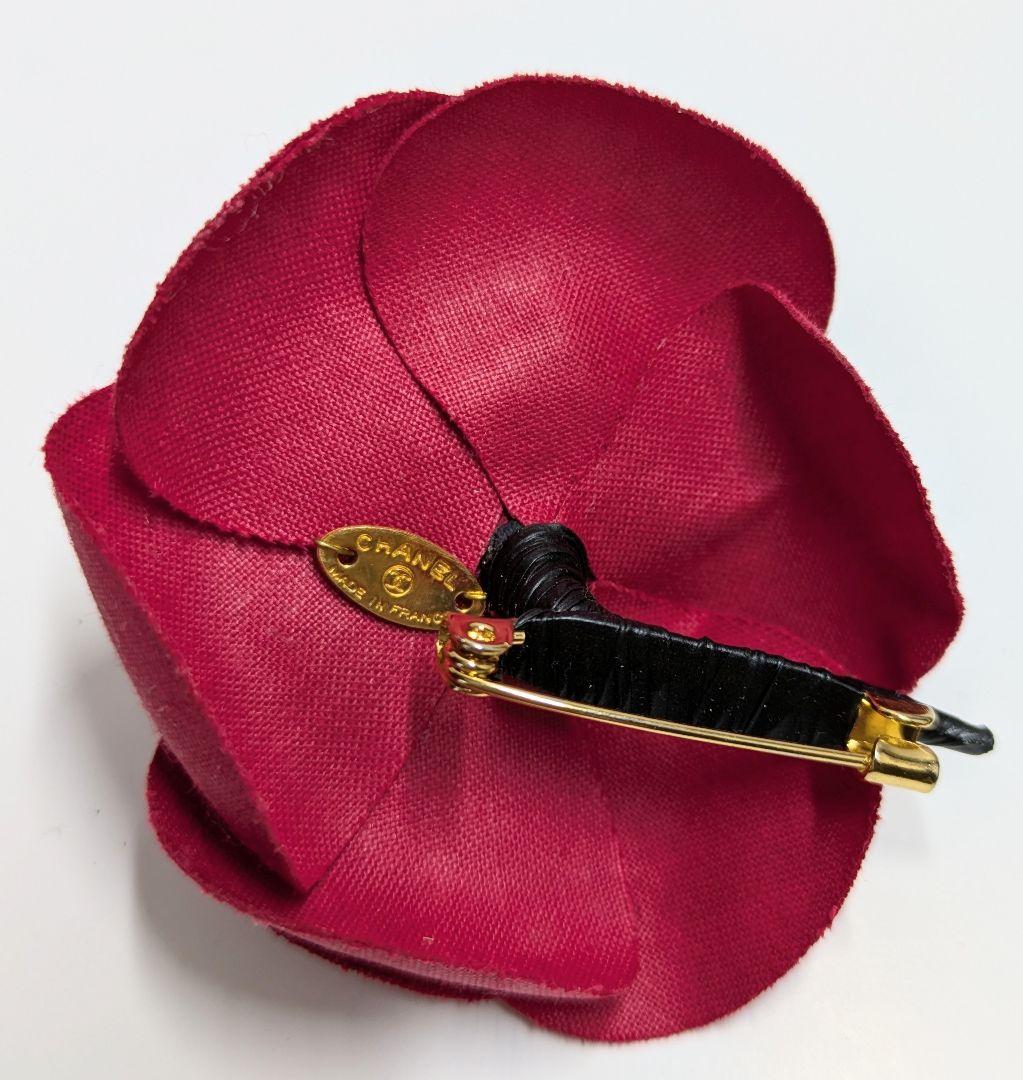 CHANEL シャネル　カメリアブローチ　コサージュレッド×ゴールド