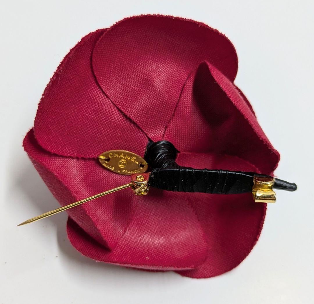 CHANEL シャネル　カメリアブローチ　コサージュレッド×ゴールド