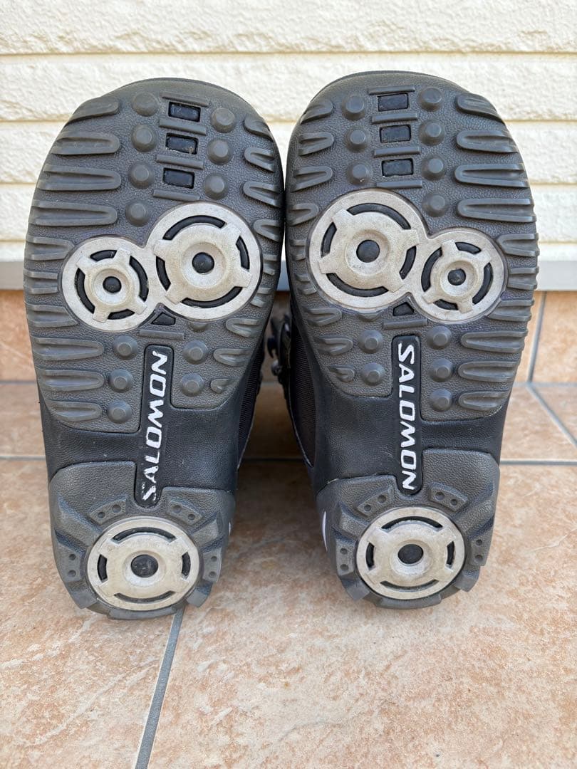 SALOMON スノーボードブーツ 24センチ女性用 ブラック/グレー