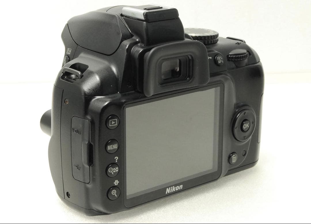 KEINZ様_Nikon D3000 ❤️レンズキット ニコン 一眼レフ カメラ