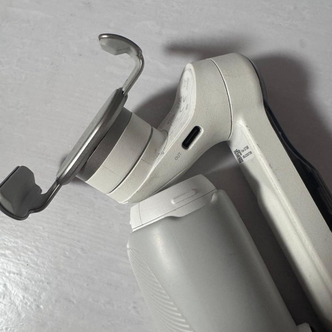 Insta360 Flow(サミットホワイト)