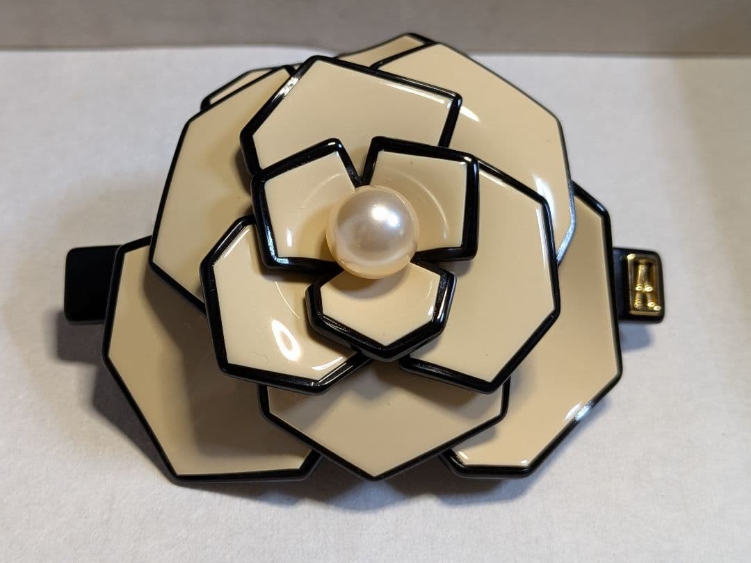 【アレクサンドル ドゥ パリ】 50周年限定カメリアバレッタ8cm