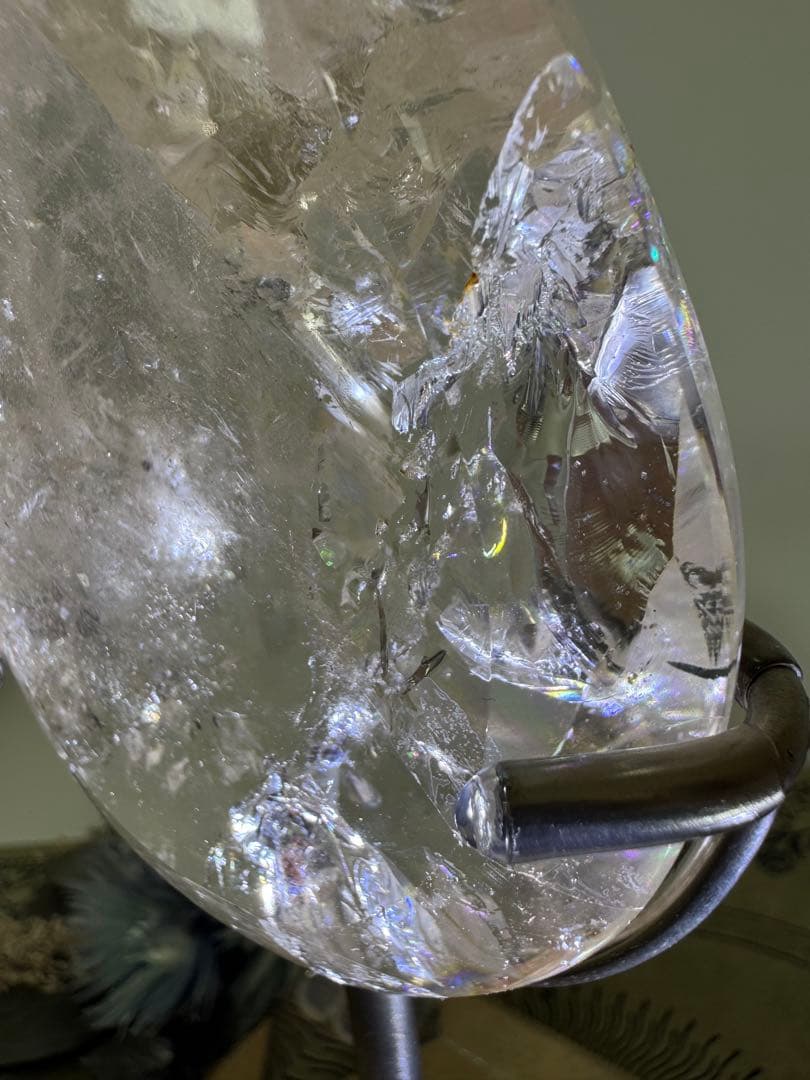 スタンド付き　ピンクアゼツライト(流通名) ピンククリアクォーツ　ファイヤー