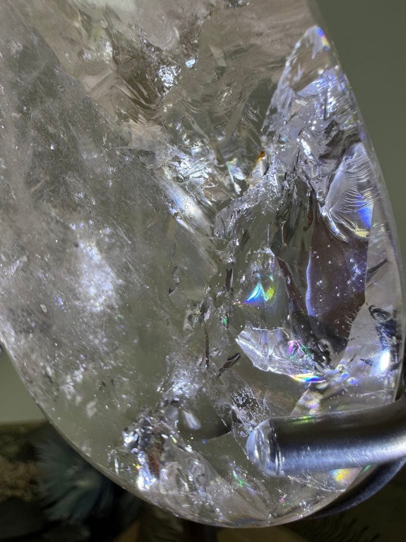 スタンド付き　ピンクアゼツライト(流通名) ピンククリアクォーツ　ファイヤー