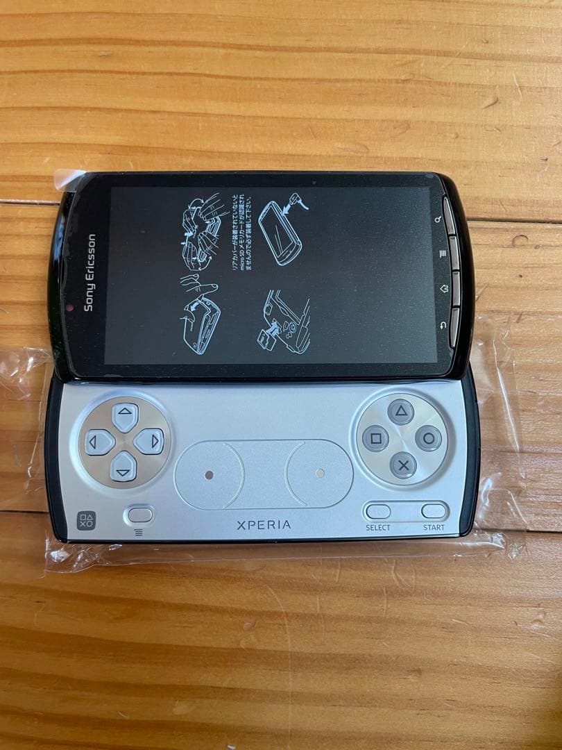 未使用 SonyEricsson Xperia PLAY SO-01D 本体