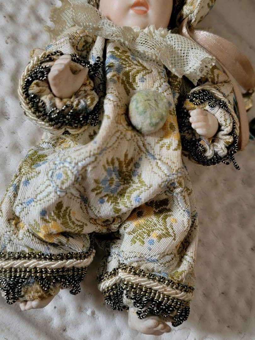 アンティーク　　ゴブラン織のピエロ服　ベビービスクドール　ドイツフランスイタリア