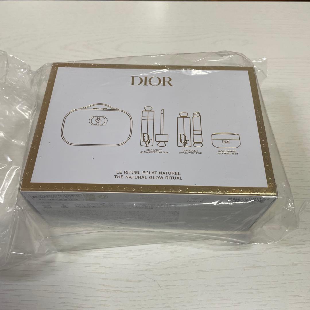 クリスマスコフレ　2025ディオールホリデーオファーギフト