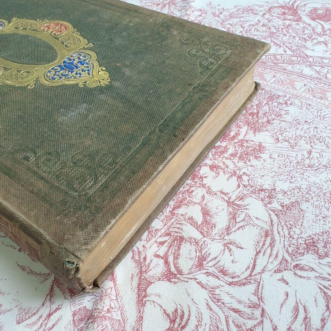 セールフランスアンティーク　ゴールドの装丁が美しい本　1800年代　古書