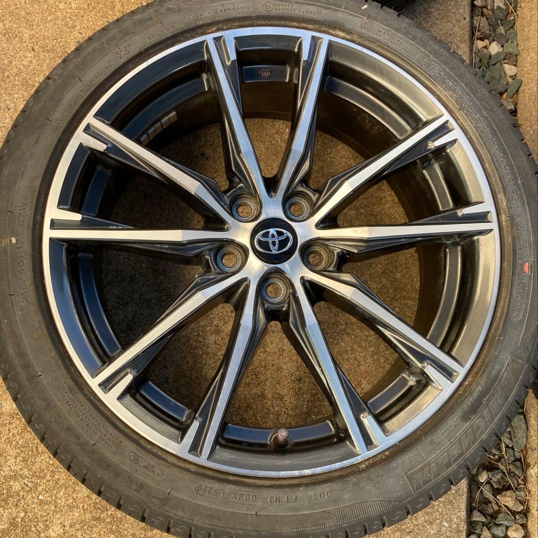 86 ZN6 後期17インチ　タイヤホイール 4本　送料込み！