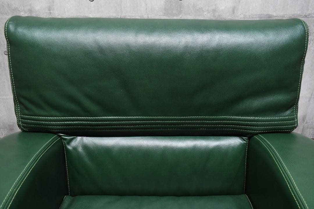 DCC12 フォルミタリア パオロ グッチ 象嵌細工　レザー　1人掛けソファ