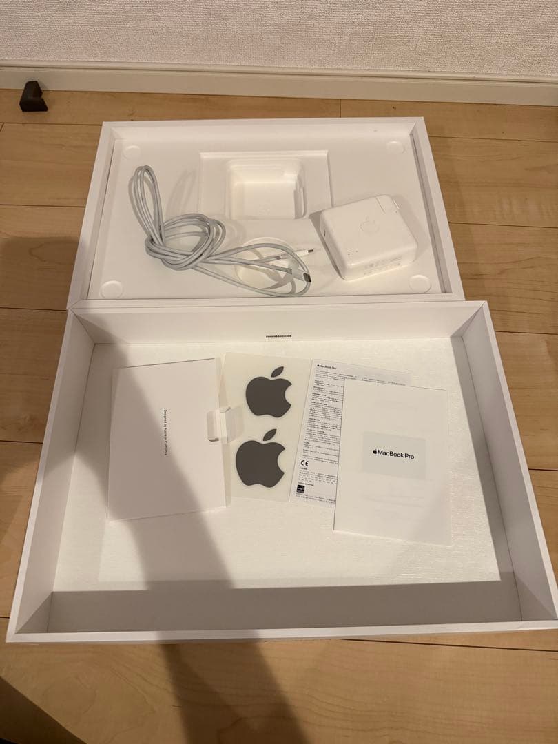 MacBook Pro 16/32GB/SSD1TB/core i9/グラボ/