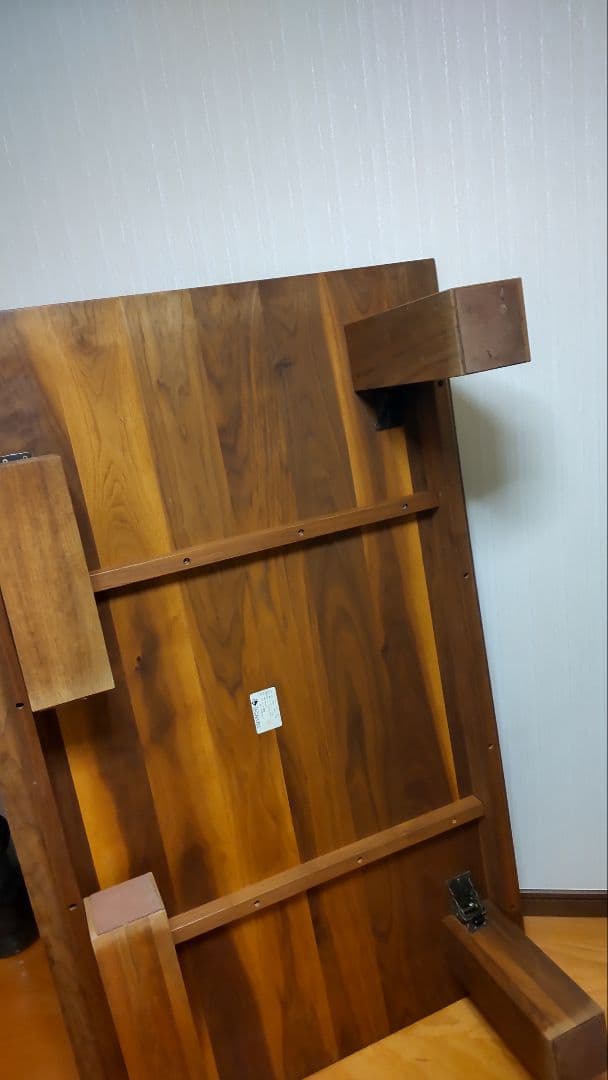 ウォールナットテーブル(尼崎市内引き取り希望)