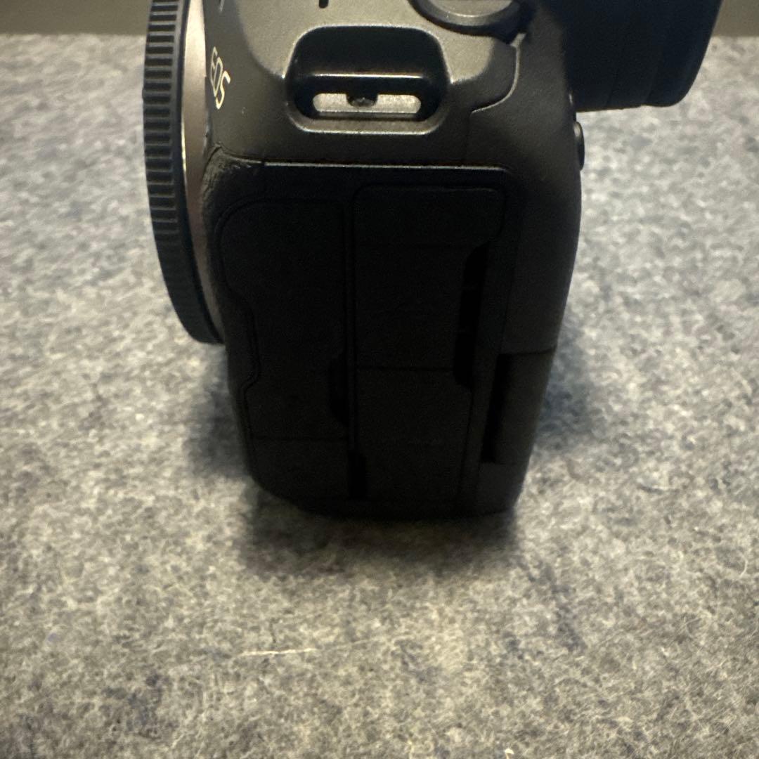 【超美品】CANON EOS R5 MARK II cfexpress B付