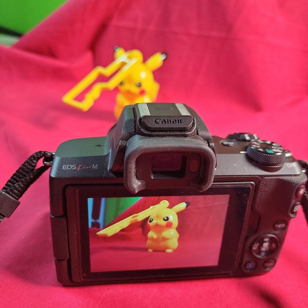 キヤノン Canon ミラーレス　美品　一眼カメラ　EOS Kiss M　動作品