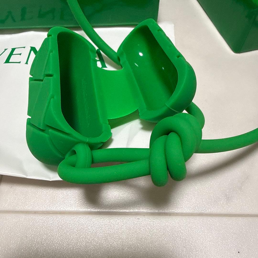 BOTTEGA VENETA Air pods proケース グリーン