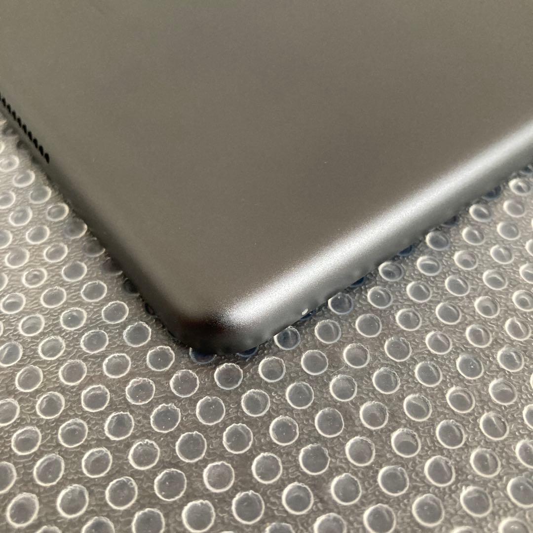 3281【早い者勝ち】iPad7 第7世代 32GB WIFIモデル☆