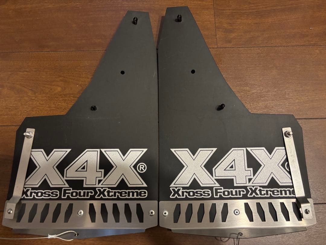 三菱デリカd5 オートフラッグス マッドフラップ ブラック