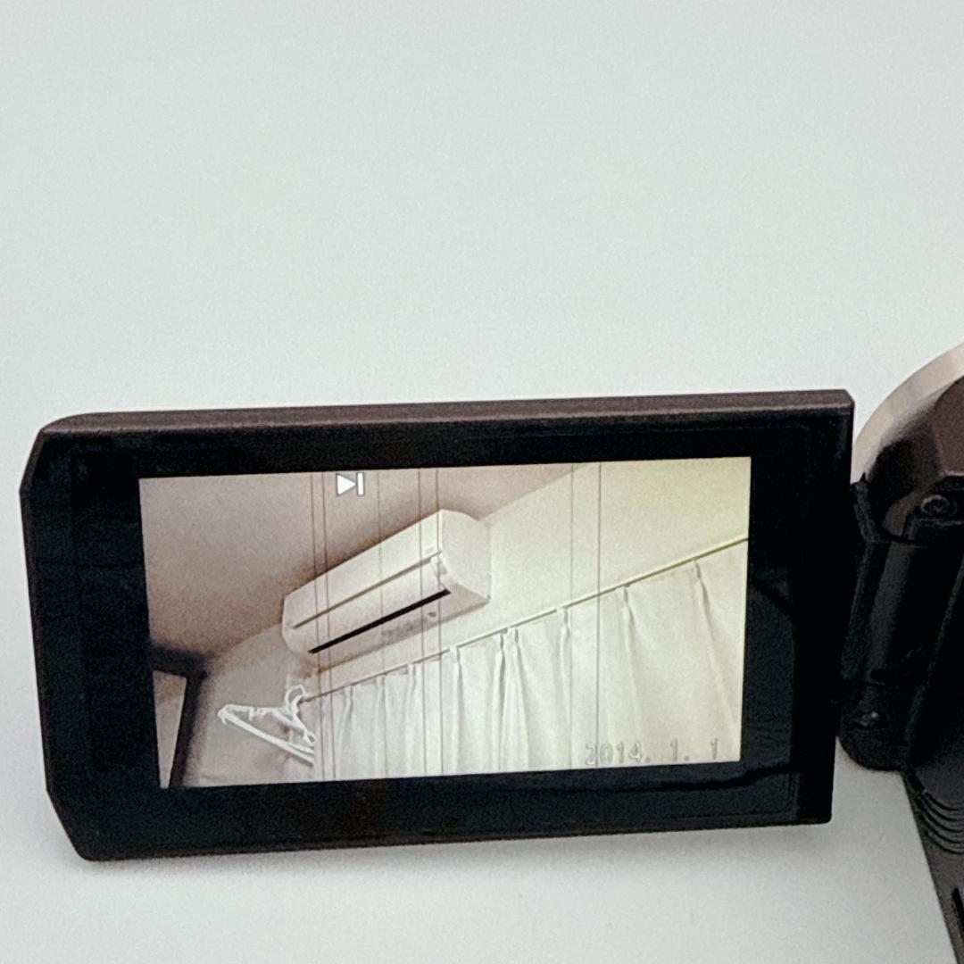 【美品】Panasonic デジタルハイビジョンビデオカメラ HC-V550M