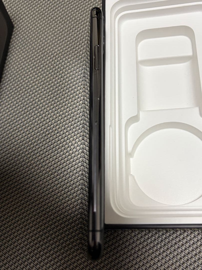 iphone 11 pro max 64GB SIMフリー