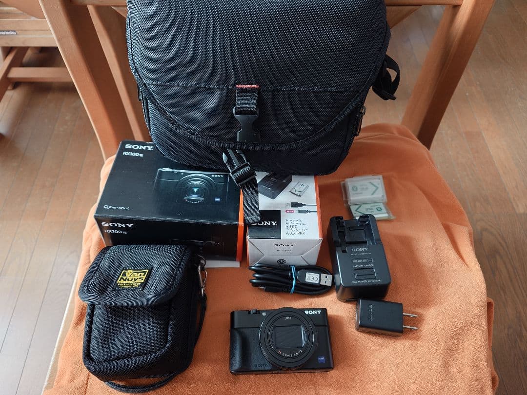 SONY DSC-RX100M7 アタッチメントグリップ付