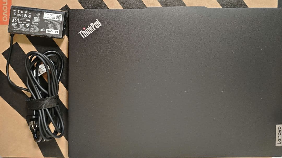 Lenovo ThinkPad E16 Gen1 13世代 16GB　マウス付