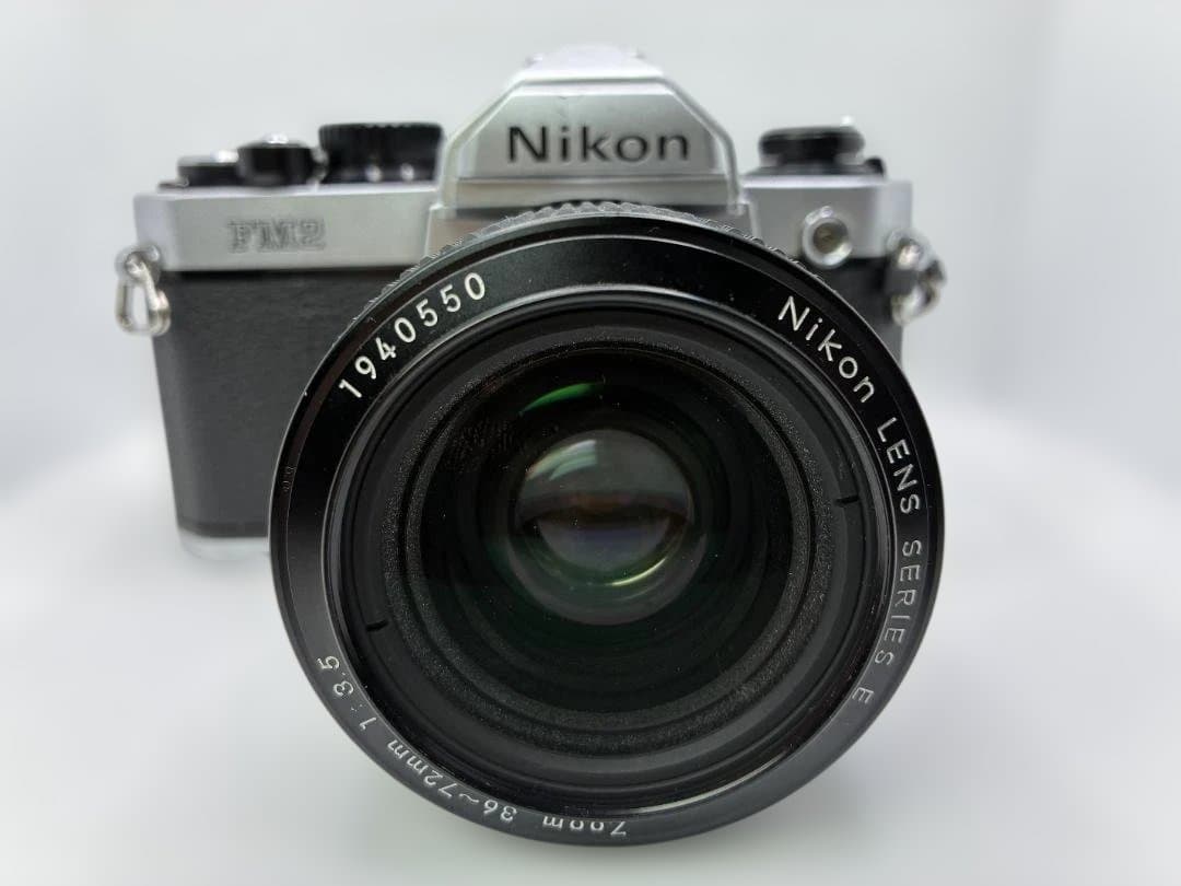 Nikon New FM2 silver 前期ハニカムシャッター幕+ズームレンズ