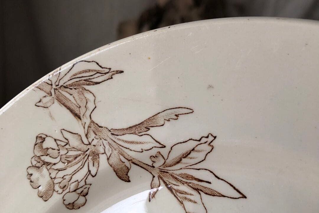 淡く優しいサクラの景色　クレイユモントロー　プレート　フランスアンティーク