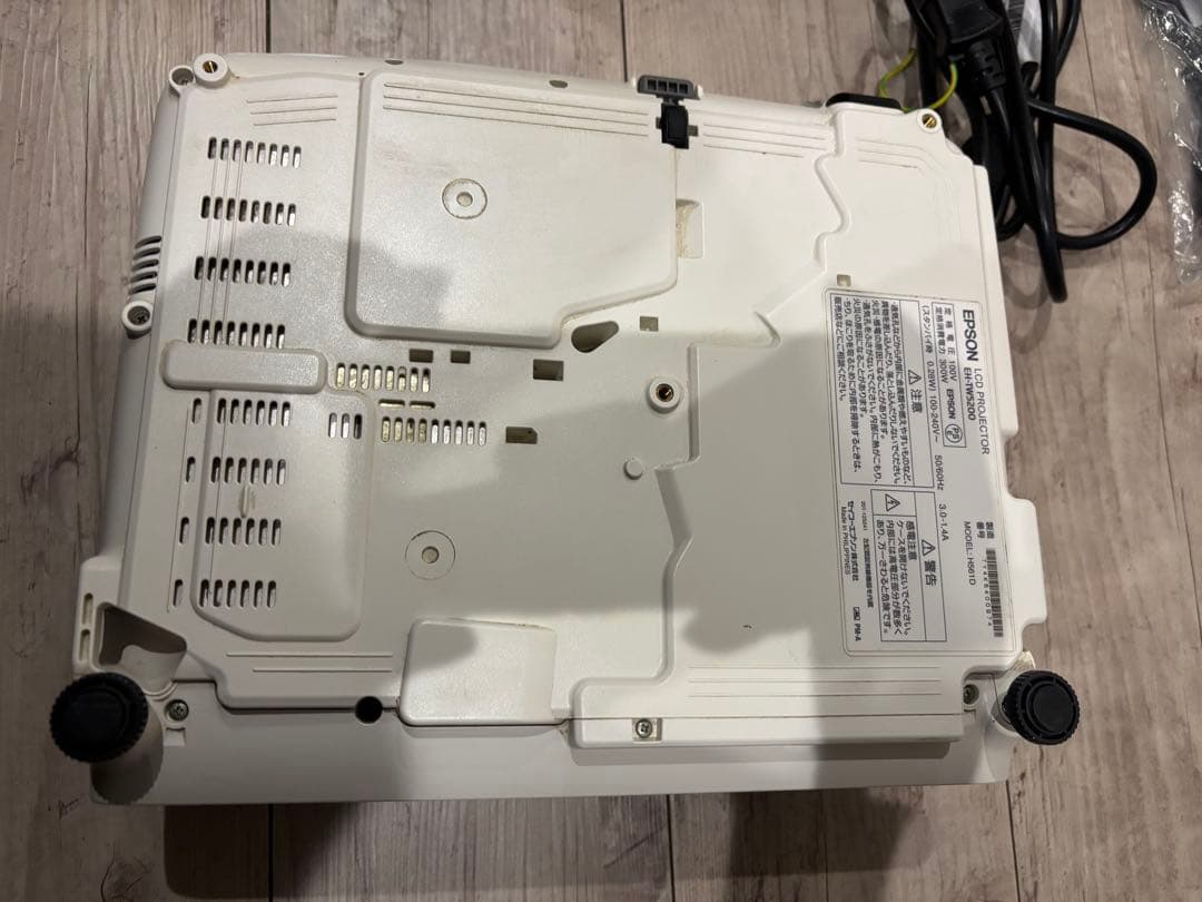 EPSON EH-TW5200 プロジェクター本体 ホームシアター 映画