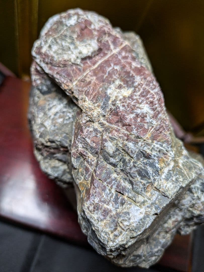 原石 6.8kg ？？？ 濡らし無し 希少 レア品