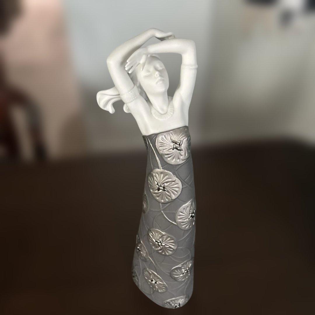 リヤドロ　エスペリア