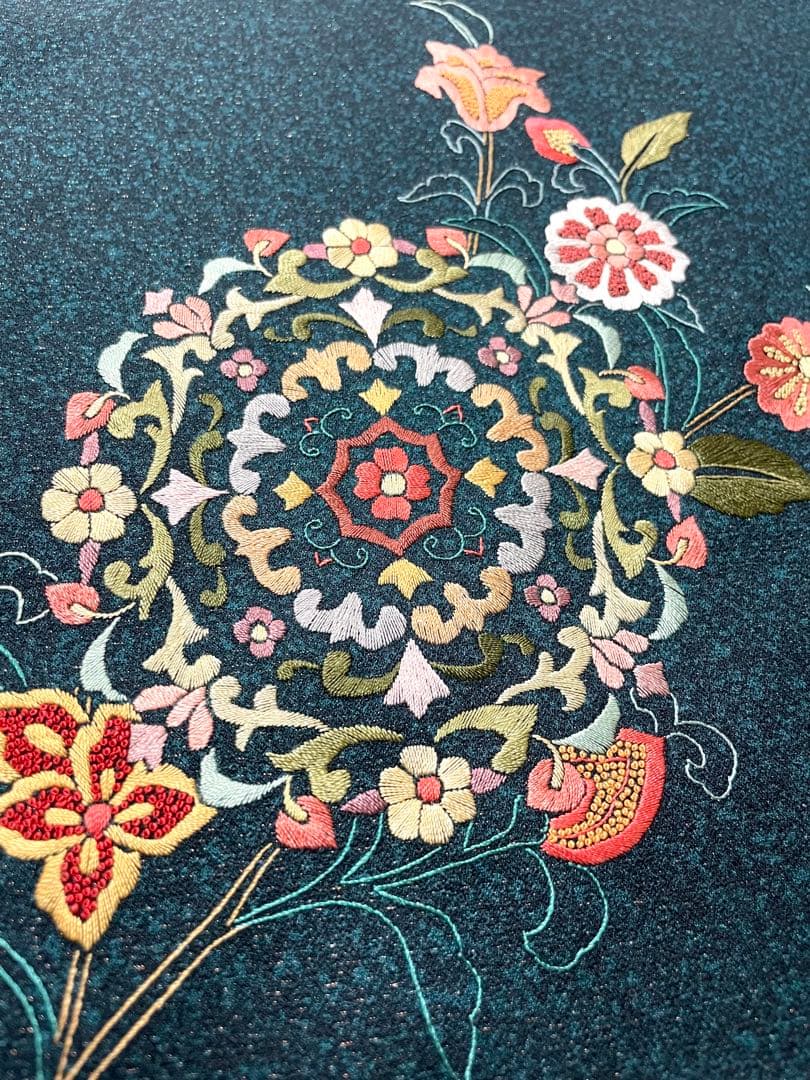 総刺繍 金通し 褐返色 訪問着 紋なし