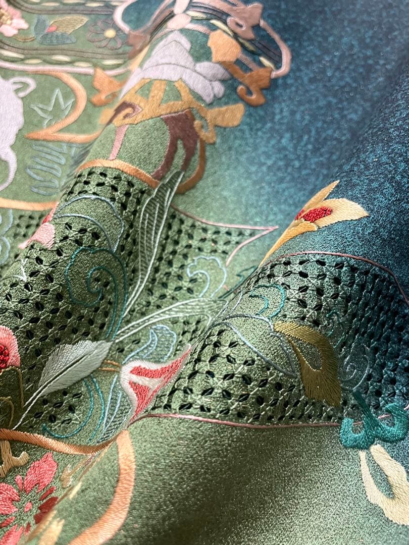 総刺繍 金通し 褐返色 訪問着 紋なし