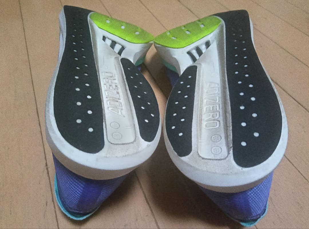 アディゼロタクミセン10　28.5㌢